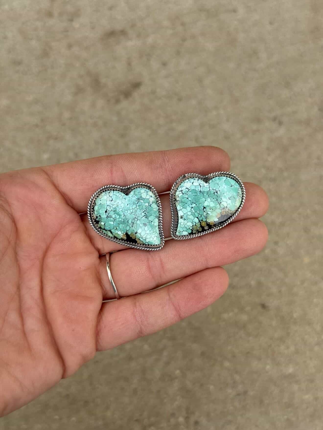 Polychrome Hubei Heart Earrings