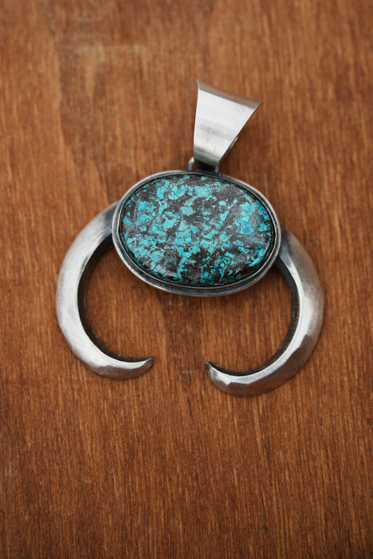 Naja Pendant by Chimney Butte