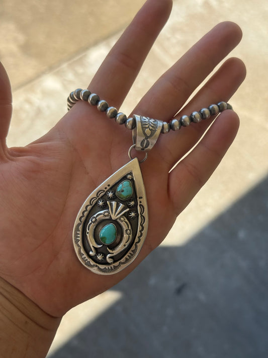 Naja Pendant Necklace