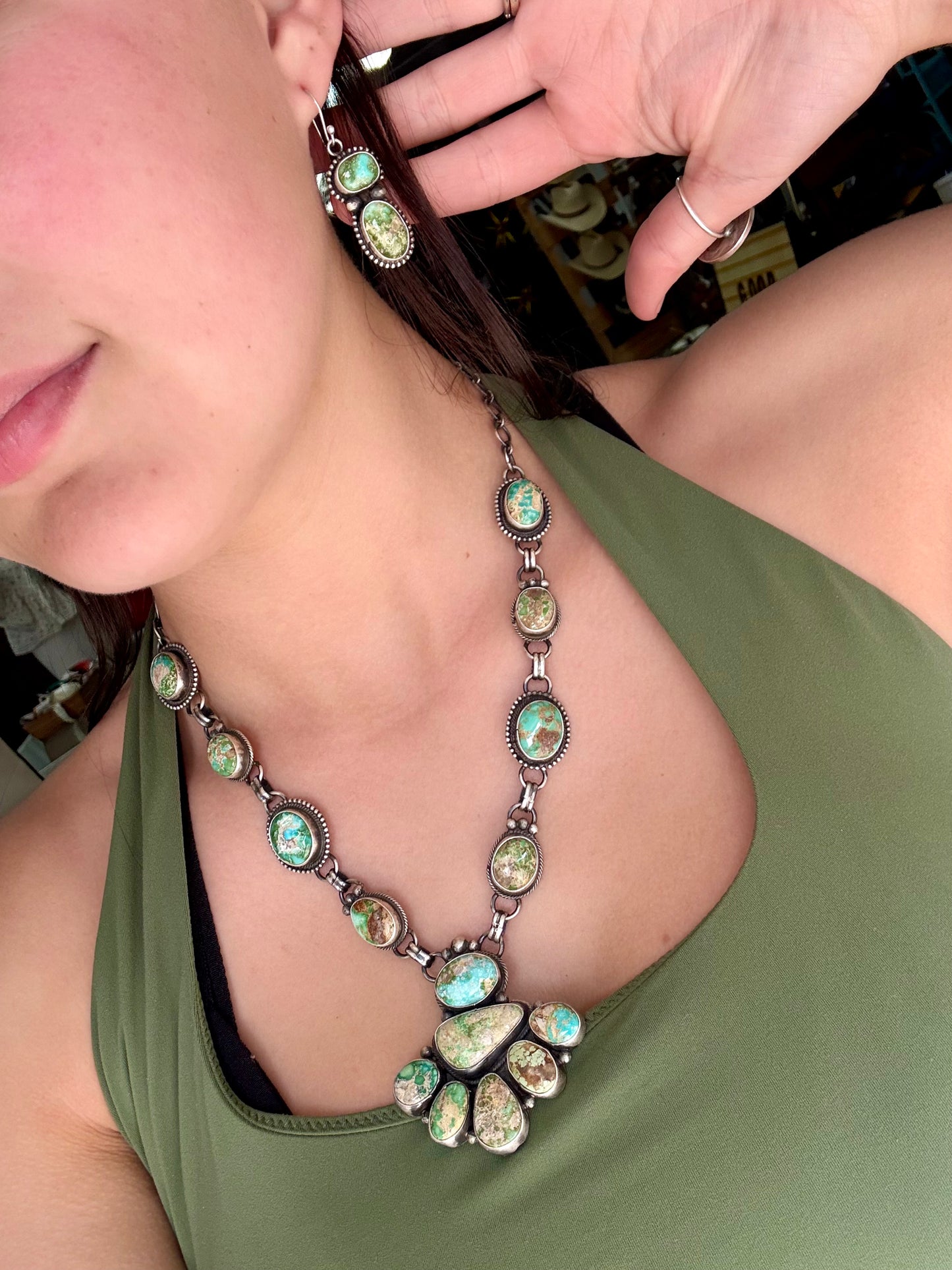Regal Royston Necklace & Earrings Set