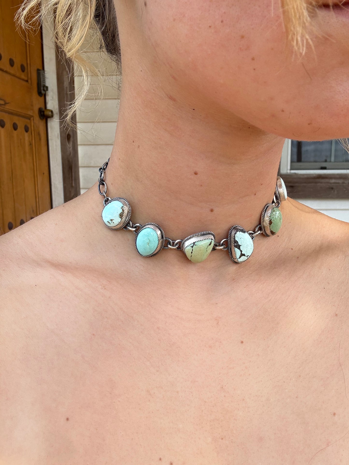 The Delicate Choker